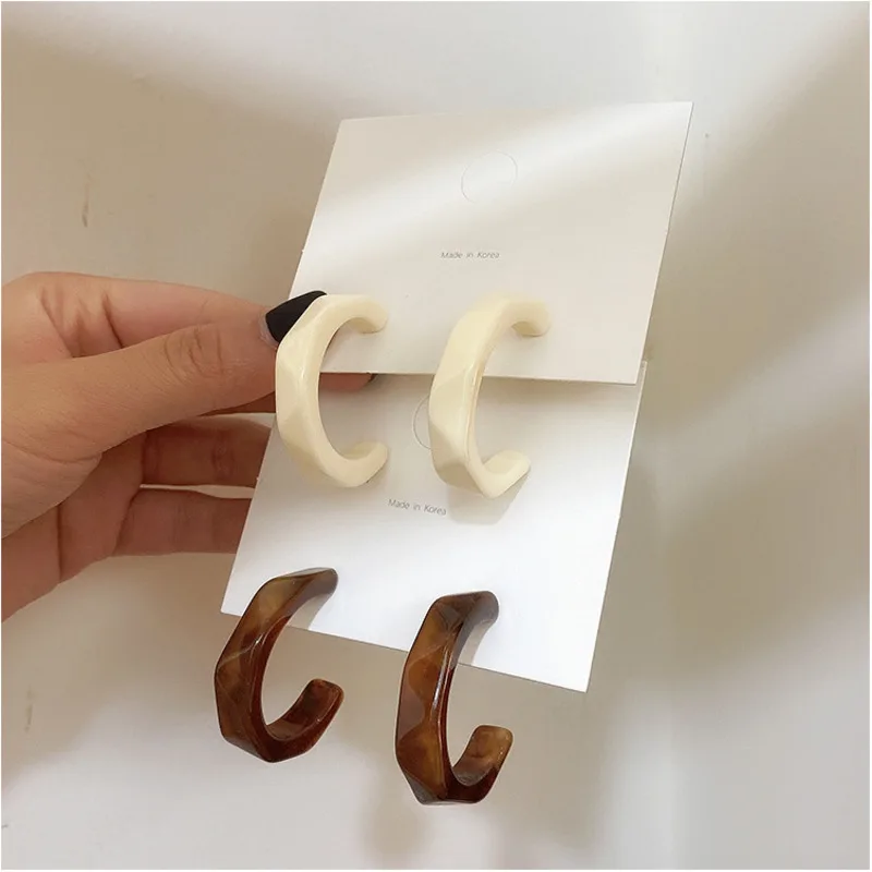 2020 New Irregular Geometric Round Grey Acrylic Statement Long Hoop Earring Acetic Acid Resin Earrings For Women 925 Silver Pin
2020 New Irregular Geometric Round Grey Acrylic Statement Long Hoop Earring Acetic Acid Resin Earrings For Women 925 Silver Pin
