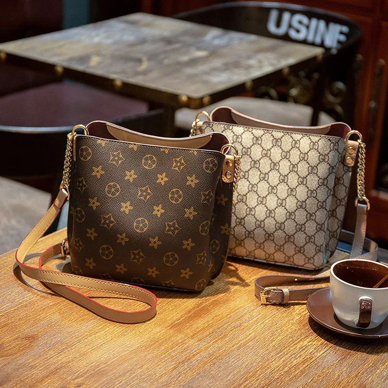 2019 Winter New Fashion Women Shoulder Bag Chain Strap Flap Designer Handbags Clutch Bag Ladies Messenger Bags With Zipper
2019 Winter New Fashion Women Shoulder Bag Chain Strap Flap Designer Handbags Clutch Bag Ladies Messenger Bags With Zipper