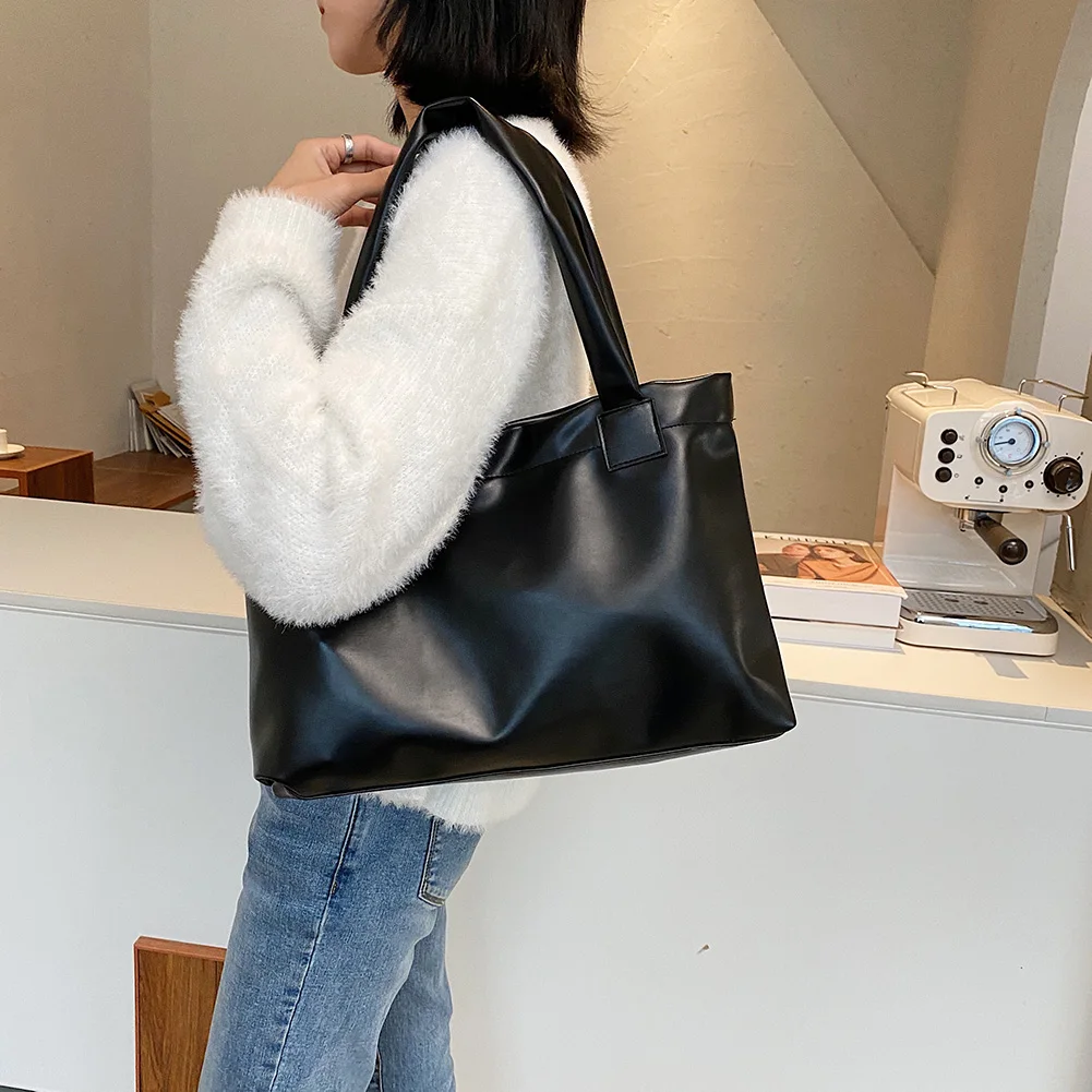 Fashion Solid Color Women Handbag Large Capacity Causal PU Leather Shopping Shoulder Bags for Ladies Lady 2020 Hot Sale
Fashion Solid Color Women Handbag Large Capacity Causal PU Leather Shopping Shoulder Bags for Ladies Lady 2020 Hot Sale