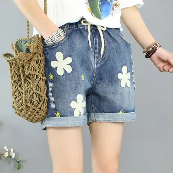 2020 Summer new women High waist Denim shorts Embroidery washed Elastic waist loose Plus size Jean shorts w392 
2020 Summer new women High waist Denim shorts Embroidery washed Elastic waist loose Plus size Jean shorts w392
