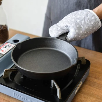 3 Size NonStick Coating Frying Pan Cast Iron Skillet Safe Cooking Pan Set BBQ SkilletMultipurpose Cookware Use for Home Kitchen
3 Size NonStick Coating Frying Pan Cast Iron Skillet Safe Cooking Pan Set BBQ SkilletMultipurpose Cookware Use for Home Kitchen