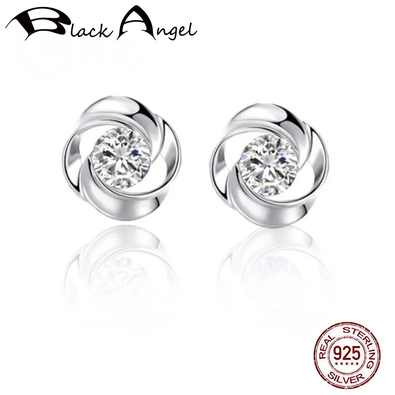 Authentic 925 Sterling Silver Romantic Clover Rose Flower Clear Zircon Stud Earrings for Women Wedding Fine Jewelry
Authentic 925 Sterling Silver Romantic Clover Rose Flower Clear Zircon Stud Earrings for Women Wedding Fine Jewelry
