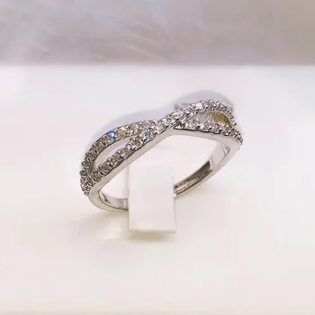 Japanese And Korean Version Of Simple Crystal Intertwined Ring Personality Simple Ladies Wedding Rings
Japanese And Korean Version Of Simple Crystal Intertwined Ring Personality Simple Ladies Wedding Rings