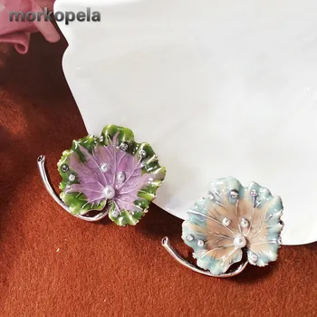Morkopela Vintage Lotus Leaf Brooch Jewelry Simulated Pearls Enamel Pins And Brooches Scarf Suit Clip Pin Gift For Women
Morkopela Vintage Lotus Leaf Brooch Jewelry Simulated Pearls Enamel Pins And Brooches Scarf Suit Clip Pin Gift For Women