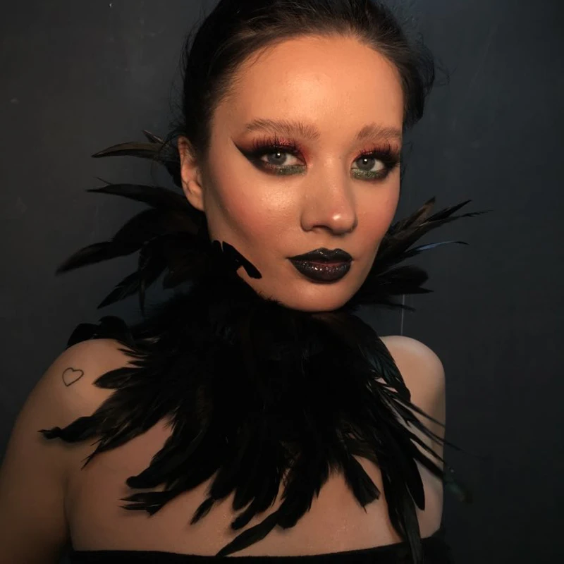 Женский ошейник с перьями, аксессуар в готическом стиле, чокер в стиле рок, бандажный пояс, регулируемая клетка для тела, жгут с перьями и лентой 
Женский ошейник с перьями, аксессуар в готическом стиле, чокер в стиле рок, бандажный пояс, регулируемая клетка для тела, жгут с перьями и лентой