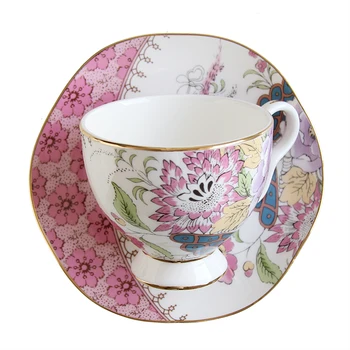 Creative European Ceramic Luxury Coffee Cup Set Espresso Tea Porcelain Eco Friendly Vasos De Vidrio Cups And Saucers EA60BD
Creative European Ceramic Luxury Coffee Cup Set Espresso Tea Porcelain Eco Friendly Vasos De Vidrio Cups And Saucers EA60BD