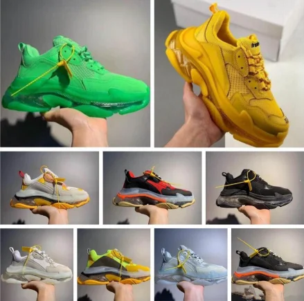 2020 17FW Crystal Bottom Green Luxury Dad Shoes Platform Triple S Sneakers for Mens Women Vintage Old Grand Without Box 
2020 17FW Crystal Bottom Green Luxury Dad Shoes Platform Triple S Sneakers for Mens Women Vintage Old Grand Without Box