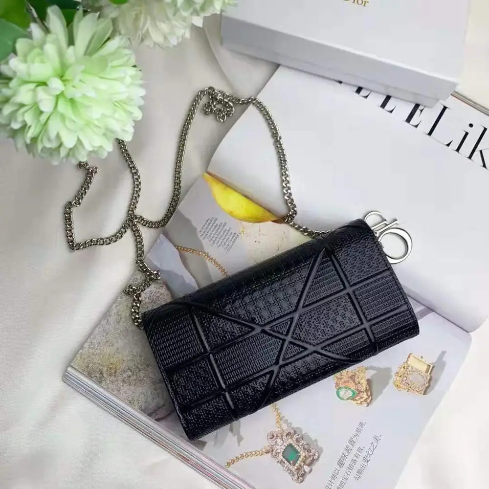 Fashion Simple Small Square Bag Women's Handbag High-quality Genuine Leather Chain Mobile Phone Shoulder Bags
Fashion Simple Small Square Bag Women's Handbag High-quality Genuine Leather Chain Mobile Phone Shoulder Bags