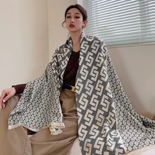 2021 Winter Cashmere Scarf Women Thick Warm Pashmina Blanket Female Retro Luxury Scarves Print Bufanda Stoles Wholesale
2021 Winter Cashmere Scarf Women Thick Warm Pashmina Blanket Female Retro Luxury Scarves Print Bufanda Stoles Wholesale