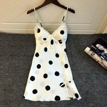 2020 Summer Sexy Polka Dot Satin Women Nightgowns Lace Stitching Elegant Sleepwear Sleeveless Straps Sets Casual Loose Sleepwear 
2020 Summer Sexy Polka Dot Satin Women Nightgowns Lace Stitching Elegant Sleepwear Sleeveless Straps Sets Casual Loose Sleepwear