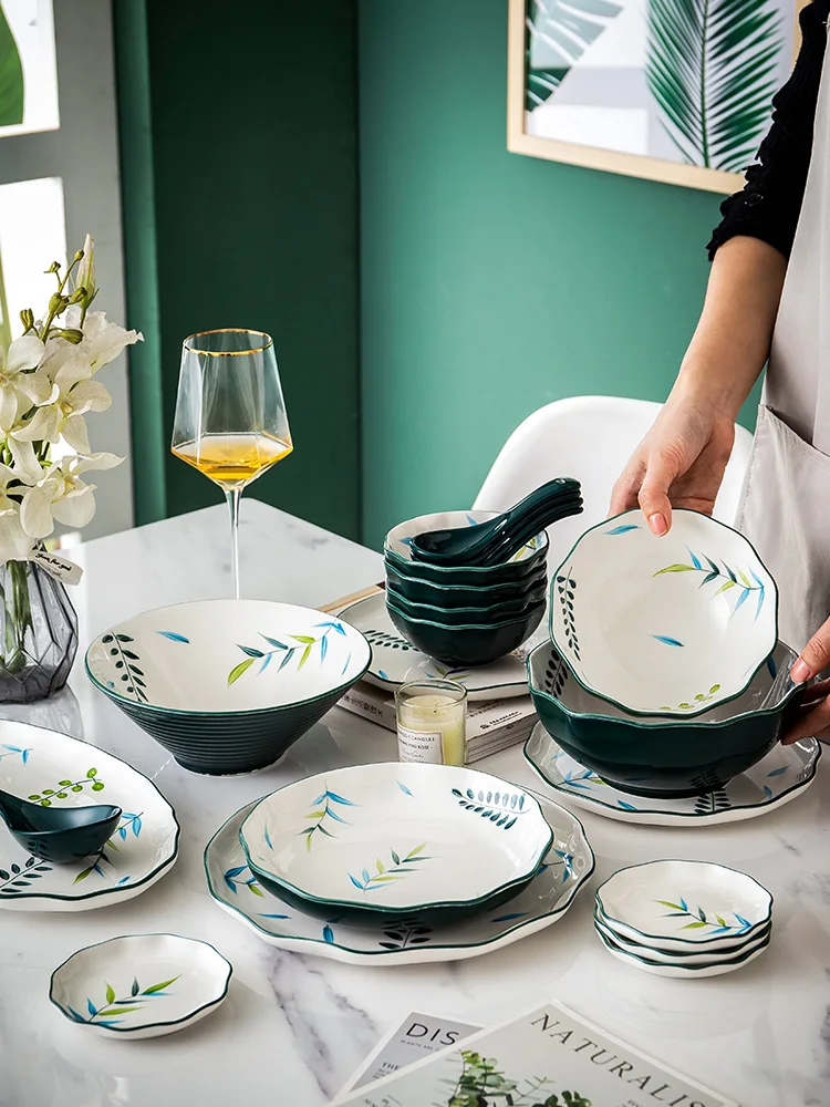 Dishes set household simple small fresh tableware set free combination personalized bowl plate soup bowl salad bowl
Dishes set household simple small fresh tableware set free combination personalized bowl plate soup bowl salad bowl