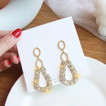 S925 Needles Exaggeration Full of Crystals Ellipse Ear Stud Female High Grade Sense Long Tassels Earrings Elegant Explicit Face
S925 Needles Exaggeration Full of Crystals Ellipse Ear Stud Female High Grade Sense Long Tassels Earrings Elegant Explicit Face