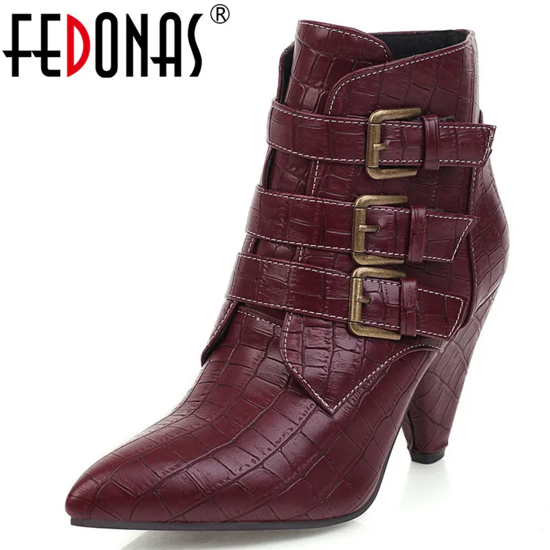 FEDONAS Metal Buckle Short Boots Women Autumn Winter Chelsea Boots Side Zipper Ankle Boots Party Basic Shoes Woman High Heels
FEDONAS Metal Buckle Short Boots Women Autumn Winter Chelsea Boots Side Zipper Ankle Boots Party Basic Shoes Woman High Heels