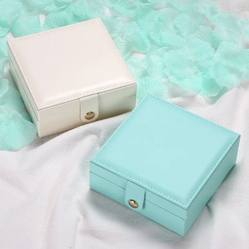 Single Layer Pu Simple Jewelry Box Creative Portable Accessories Jewelry Box Ear Stud Earrings Ring Small Jewelry Box
Single Layer Pu Simple Jewelry Box Creative Portable Accessories Jewelry Box Ear Stud Earrings Ring Small Jewelry Box