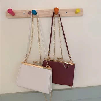 Elegant Pearls Buckle Clip Bags For Women Soild Color Women Shoulder Bag Chain Female Messenger Bag Square Women's Bags 2020 New
Elegant Pearls Buckle Clip Bags For Women Soild Color Women Shoulder Bag Chain Female Messenger Bag Square Women's Bags 2020 New