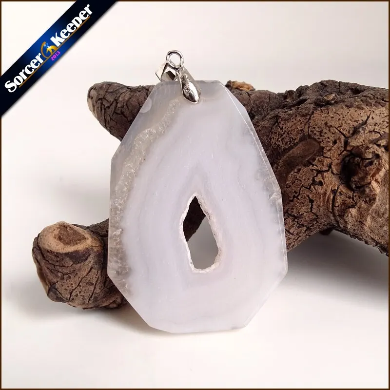 Натуральный камень, полированный Agate геодезический кварц Crystal Cluster, друза Drusy, элестический образец скелетного агата, подходит для изготовления ювелирных изделий YS156
Натуральный камень, полированный Agate геодезический кварц Crystal Cluster, друза Drusy, элестический образец скелетного агата, подходит для изготовления ювелирных изделий YS156