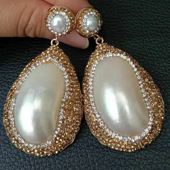 33x45MM White Mother Of Pearl Freshwater White Pearl Stud Earrings
33x45MM White Mother Of Pearl Freshwater White Pearl Stud Earrings