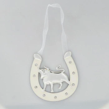 Souvenir-horseshoe"Bull silver" with enamel and crystals, pendant, 10, 1x0, 9x10,2cm. 5350021
Souvenir-horseshoe"Bull silver" with enamel and crystals, pendant, 10, 1x0, 9x10,2cm. 5350021