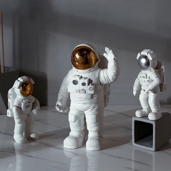 European Astronaut Statue Home Character Sculpture Cosmonaut Office Decor Miniatures Model Creative Figure Figurines Resin Craft
European Astronaut Statue Home Character Sculpture Cosmonaut Office Decor Miniatures Model Creative Figure Figurines Resin Craft