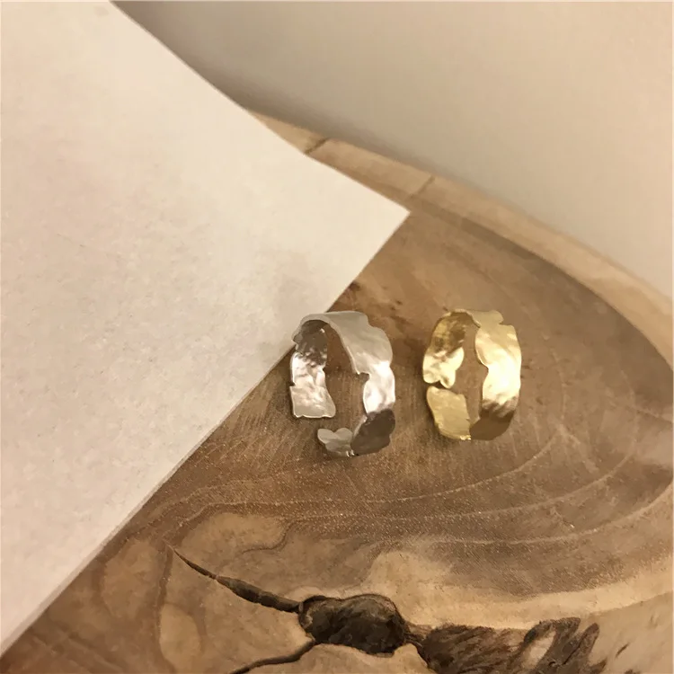 2020 Opening Irregular Wide Simple Ring Europe Handmade Concave Convex Irregular Rock Open Wide Ring For Women Punk Jewelry Gift
2020 Opening Irregular Wide Simple Ring Europe Handmade Concave Convex Irregular Rock Open Wide Ring For Women Punk Jewelry Gift