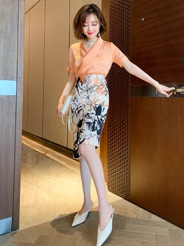 Stylish Design Pure Color Suit Shirt + Printed Slim-Fit Hip Irregular One-Step Skirt Suit, Female Fashion Summer
Stylish Design Pure Color Suit Shirt + Printed Slim-Fit Hip Irregular One-Step Skirt Suit, Female Fashion Summer