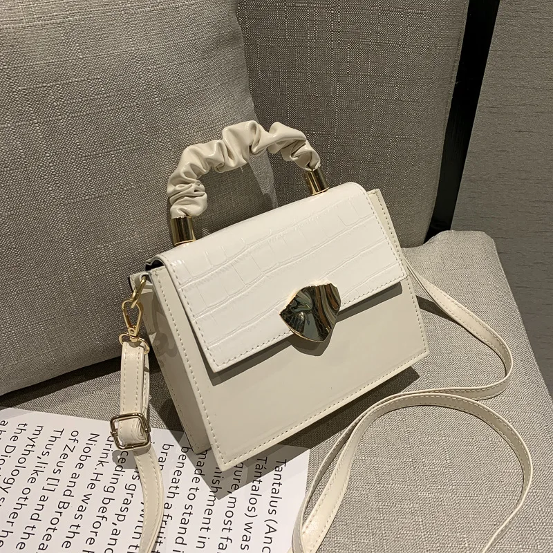 Crocodile pattern Pleated Tote bag 2020 Fashion New Quality PU Leather Women's Designer Handbag Chain Shoulder Messenger Bag
Crocodile pattern Pleated Tote bag 2020 Fashion New Quality PU Leather Women's Designer Handbag Chain Shoulder Messenger Bag