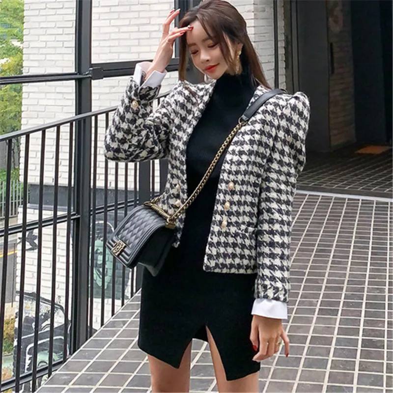 Spring New High Quality Women's Double-breasted V Collar Houndstooth Tweed Jacket Coat Runway Office OL Women Tweed Top
Spring New High Quality Women's Double-breasted V Collar Houndstooth Tweed Jacket Coat Runway Office OL Women Tweed Top