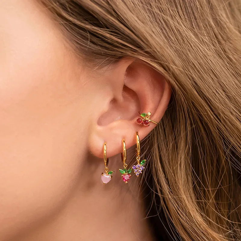 2020 New Summer Hot 18k Gold Filled CZ Fruit Grape Apple peach Cherry Charm Hoop Earrings Girl's Cute Small Hoop Earring
2020 New Summer Hot 18k Gold Filled CZ Fruit Grape Apple peach Cherry Charm Hoop Earrings Girl's Cute Small Hoop Earring