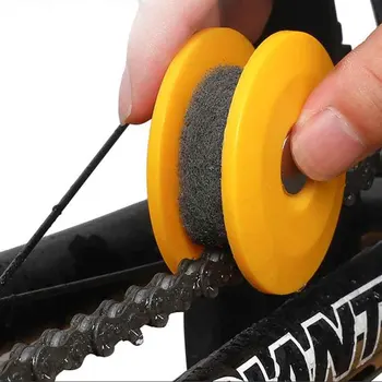Smooth Cleaning Wire Oiler Roller Labor Saving Cycling PVC Gear Lubricator Repair Practical Bicycle Chain Cleaner Care Tool
Smooth Cleaning Wire Oiler Roller Labor Saving Cycling PVC Gear Lubricator Repair Practical Bicycle Chain Cleaner Care Tool