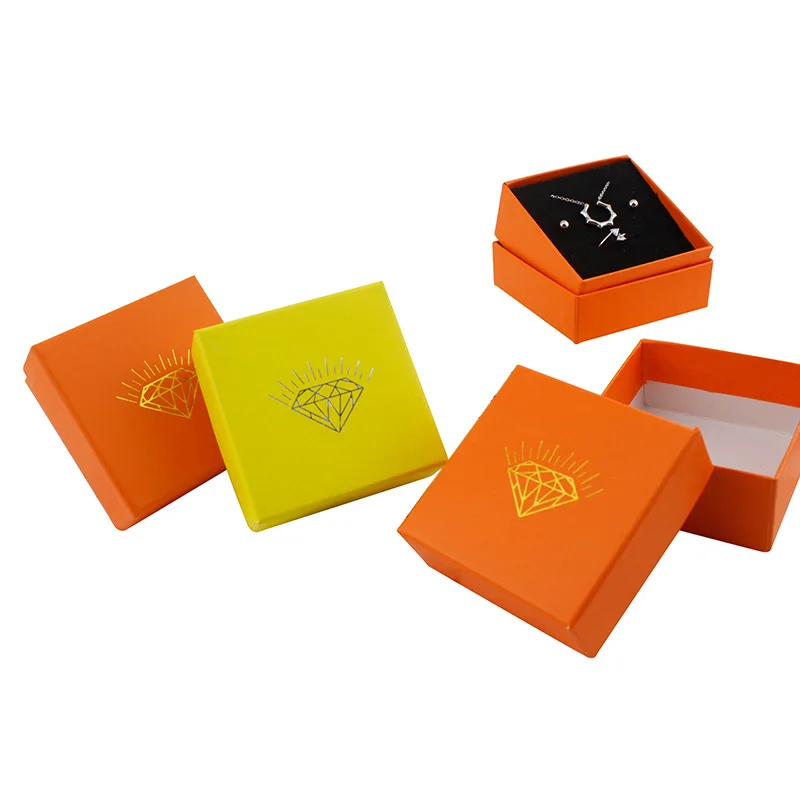 Square Box Diamond Pattern Jewelry Box Packing Box Necklace Box Ring Box Valentine's Day Wedding Party Gift Boxes Bags
Square Box Diamond Pattern Jewelry Box Packing Box Necklace Box Ring Box Valentine's Day Wedding Party Gift Boxes Bags