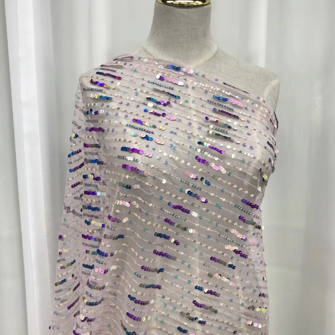 The latest French Nigeria sequined lace fabric 2021 high-quality lace tulle African lace fabric wedding dress J4055
The latest French Nigeria sequined lace fabric 2021 high-quality lace tulle African lace fabric wedding dress J4055