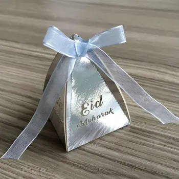 25pcs New Laser Cut Hollow Candy Box With Ribbon Wedding Party Favors Boxes Muslim Eid Mubarak Ramadan Party Decoration D08D
25pcs New Laser Cut Hollow Candy Box With Ribbon Wedding Party Favors Boxes Muslim Eid Mubarak Ramadan Party Decoration D08D