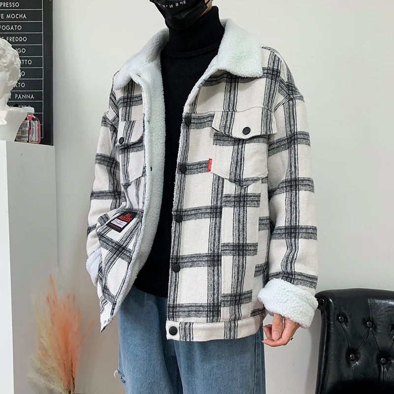 Oversize Vintage Plaid Lamb Wool Coats Mens Clothing 2021 Winter Fashion Padded Loose White Lattice Streetwear Fur Padded Coats
Oversize Vintage Plaid Lamb Wool Coats Mens Clothing 2021 Winter Fashion Padded Loose White Lattice Streetwear Fur Padded Coats