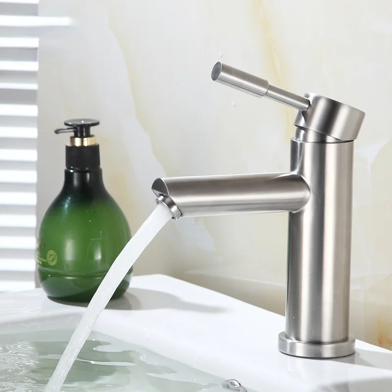 Матовый смеситель для раковины из нержавеющей стали 304, цилиндрический смеситель с прямым отверстием для холодной и горячей воды, смеситель для раковины, смеситель для ванны
Матовый смеситель для раковины из нержавеющей стали 304, цилиндрический смеситель с прямым отверстием для холодной и горячей воды, смеситель для раковины, смеситель для ванны