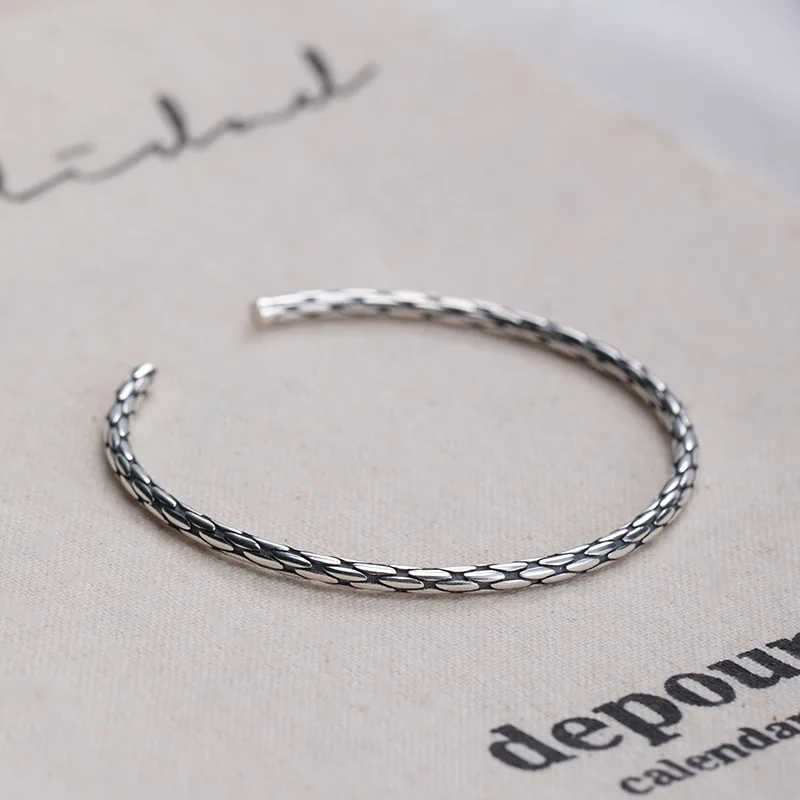 simple weave Old-fashioned bangle man free size 100% 925 Sterling silver Jewelry Vintage Adjustable bangles for women gift
simple weave Old-fashioned bangle man free size 100% 925 Sterling silver Jewelry Vintage Adjustable bangles for women gift