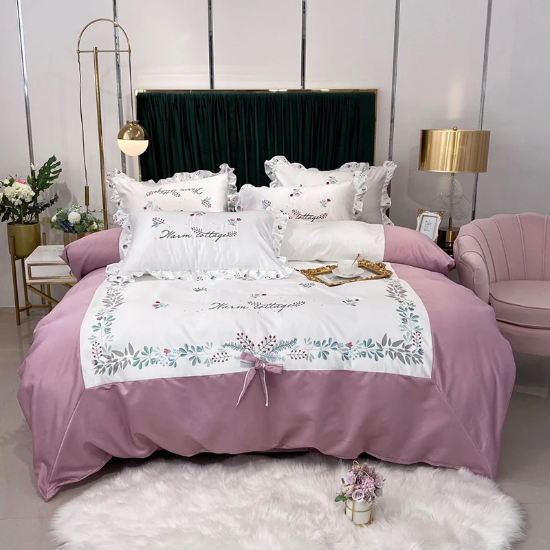 Side A Lyocell fiber Side B 100% Cotton Printing + Embroidery Duvet Cover set 4pcs Queen King Home Bedding set seven colors
Side A Lyocell fiber Side B 100% Cotton Printing + Embroidery Duvet Cover set 4pcs Queen King Home Bedding set seven colors