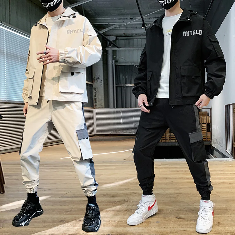 Autumn Men Tracksuit sets Pockets Zipper Fitness Casual suit Men Long Sleeve Jacket+ trousers 2PCS Fashion Mens Sportswear Suits
Autumn Men Tracksuit sets Pockets Zipper Fitness Casual suit Men Long Sleeve Jacket+ trousers 2PCS Fashion Mens Sportswear Suits