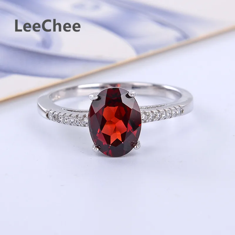 LeeChee, Ювелирное Украшение из серебра 100%, кольцо с натуральным гранатом, 925 пробы, цвета красного вина, подарок для женщин, овальный камень 1.2ct, 6 х8 мм
LeeChee, Ювелирное Украшение из серебра 100%, кольцо с натуральным гранатом, 925 пробы, цвета красного вина, подарок для женщин, овальный камень 1.2ct, 6 х8 мм