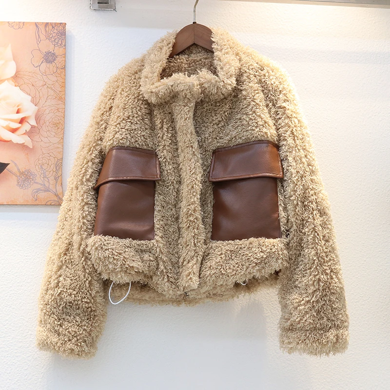 Winter Thick Warm Khaki Double Faced Fur Jacket Women Zipper Outwear Loose Short Pocket Splicing Furry Faux Lamb Fur Coat Female
Winter Thick Warm Khaki Double Faced Fur Jacket Women Zipper Outwear Loose Short Pocket Splicing Furry Faux Lamb Fur Coat Female