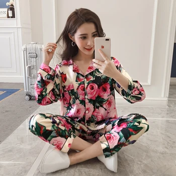 Imitation Silk Rose Pajamas Women Fashion 2020 Spring New Lapel Temperament Flowers Printed Loose Comfortable Shirts Sleepwear
Imitation Silk Rose Pajamas Women Fashion 2020 Spring New Lapel Temperament Flowers Printed Loose Comfortable Shirts Sleepwear
