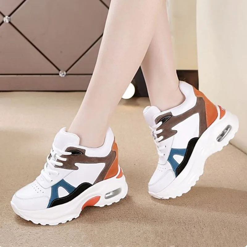 Women Height Increasing High Top Waterproof Wedges Ankle Sneakers Platform Shoes Genuine Leather White Casual Sneakers Female 
Women Height Increasing High Top Waterproof Wedges Ankle Sneakers Platform Shoes Genuine Leather White Casual Sneakers Female