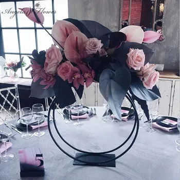 10pcs 60cm metal double circle wedding arch artificial flower stand road guide window display party main table centerpiece decor
10pcs 60cm metal double circle wedding arch artificial flower stand road guide window display party main table centerpiece decor