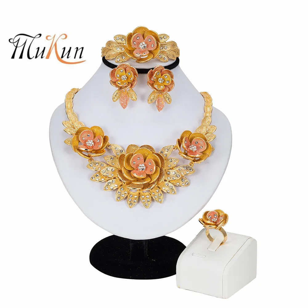 African Jewelry Set Flower Necklace Bracelet Dubai Gold Jewelry Set for Women Wedding Party Jewelry Bridal Earrings Ring Jewelry
African Jewelry Set Flower Necklace Bracelet Dubai Gold Jewelry Set for Women Wedding Party Jewelry Bridal Earrings Ring Jewelry