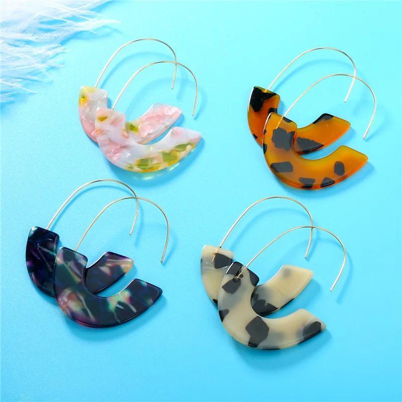 1Pair European Unique Acetic Acid Leopard Hoop Earings Women Trendy Personality U Shape Circle Earring Wedding Jewelry E371
1Pair European Unique Acetic Acid Leopard Hoop Earings Women Trendy Personality U Shape Circle Earring Wedding Jewelry E371