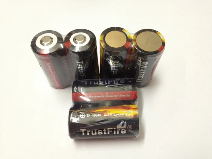 

TrustFire Protected 16340 880mAh 3.7V Rechargeable Li-ion Batteries 16340 Lithium Battery with PCB For LED Flashlights