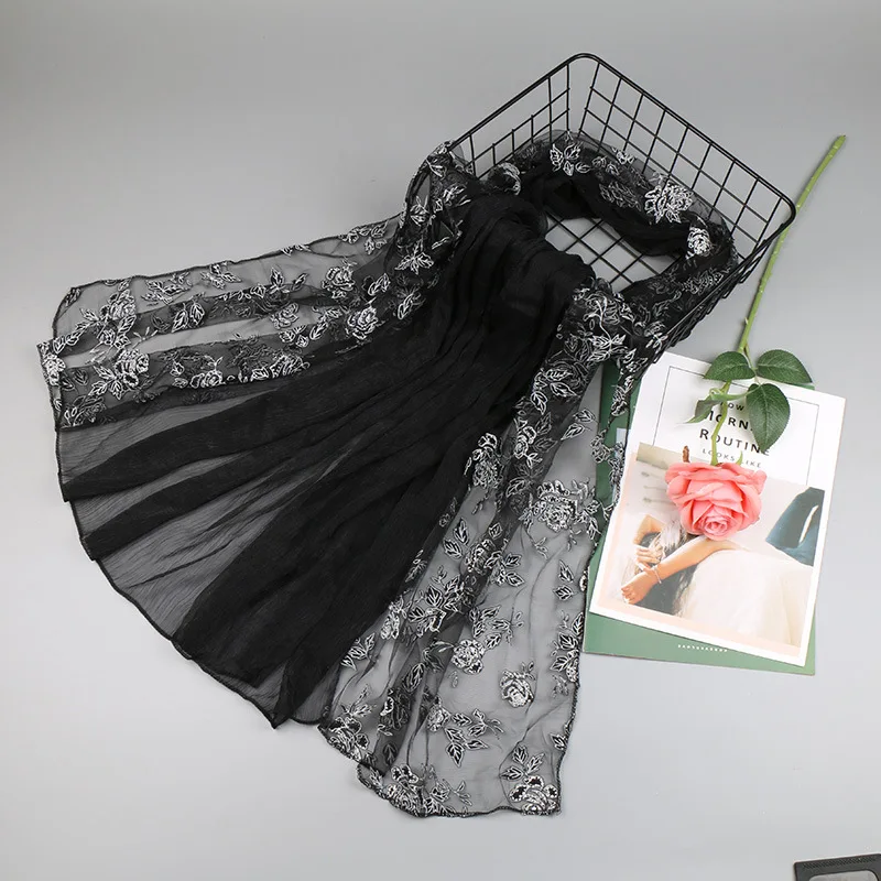 2019 Spain Brand Half Lace Half Floral Hijab Scarf Plain Patchwork Shawls Muslim Fringed Wraps Fashion Headband Scarves 180*90Cm
2019 Spain Brand Half Lace Half Floral Hijab Scarf Plain Patchwork Shawls Muslim Fringed Wraps Fashion Headband Scarves 180*90Cm