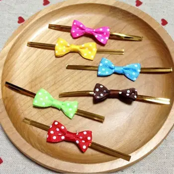 20Pcs Bowknot Metallic Twist Wire Ties Candy Lollipop Wrapping Baking Cello Gift Bags Sealing Binding Wire Wedding Party Decor 
20Pcs Bowknot Metallic Twist Wire Ties Candy Lollipop Wrapping Baking Cello Gift Bags Sealing Binding Wire Wedding Party Decor