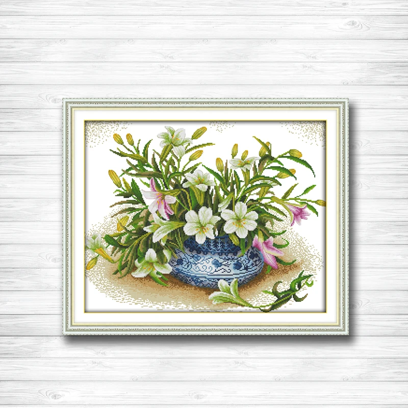 Fragrant lilies Flower dmc 14CT 11CT counted cross stitch Needlework Set Embroidery kits chinese cross stitch Home decor
Fragrant lilies Flower dmc 14CT 11CT counted cross stitch Needlework Set Embroidery kits chinese cross stitch Home decor