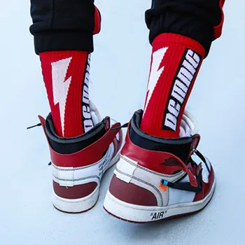 Fashion Letter Harajuku lightning Socks Mens Hipster White Short Socks Crew Compresion Popular Skateboard Cotton Socks носки
Fashion Letter Harajuku lightning Socks Mens Hipster White Short Socks Crew Compresion Popular Skateboard Cotton Socks носки