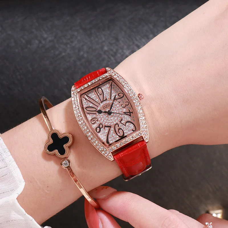 2019 Women Watches Luxury Rhinestone Designer Rose Gold Ladies Square Watches Clock Leather Quartz Wristwatches relogio feminino 
2019 Women Watches Luxury Rhinestone Designer Rose Gold Ladies Square Watches Clock Leather Quartz Wristwatches relogio feminino